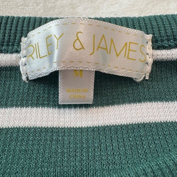 Womans Juniors Green & White Striped Fitted Short Sleeve Ribbed Tee Size Medium - Picture 5 of 10